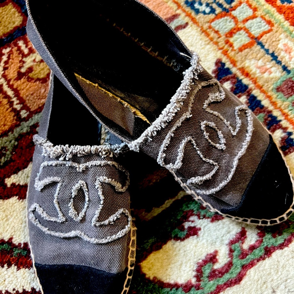 CHANEL Dark Gray and Black Espadrilles
